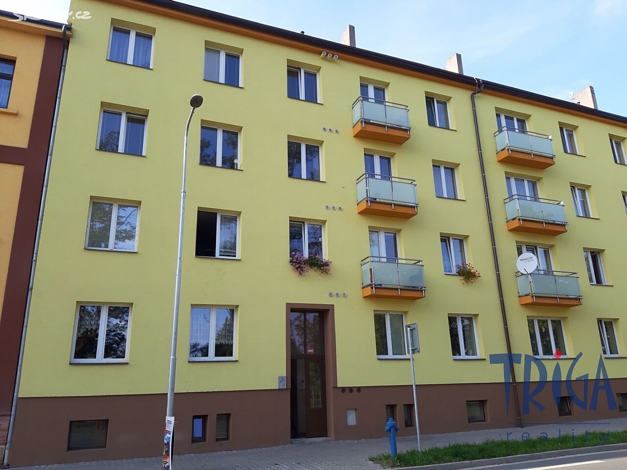 Pronájem bytu 2+1 52 m², nábřeží Benešovo, Dvůr Králové nad Labem