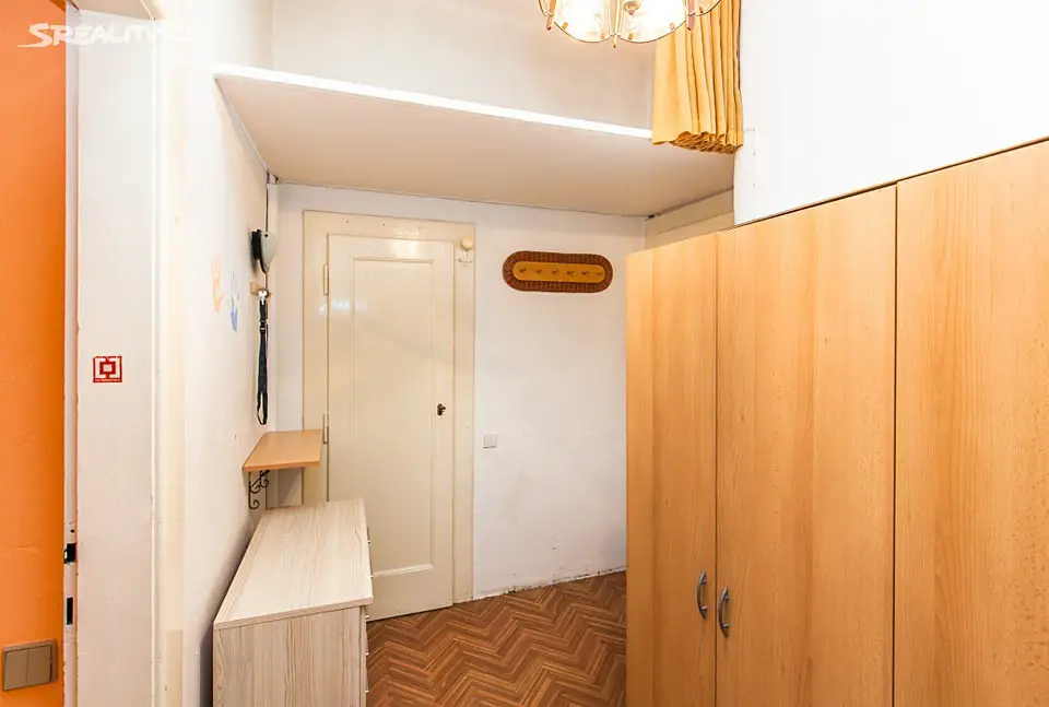 Pronájem bytu 2+kk 48 m², Maroldova, Praha 4 - Nusle