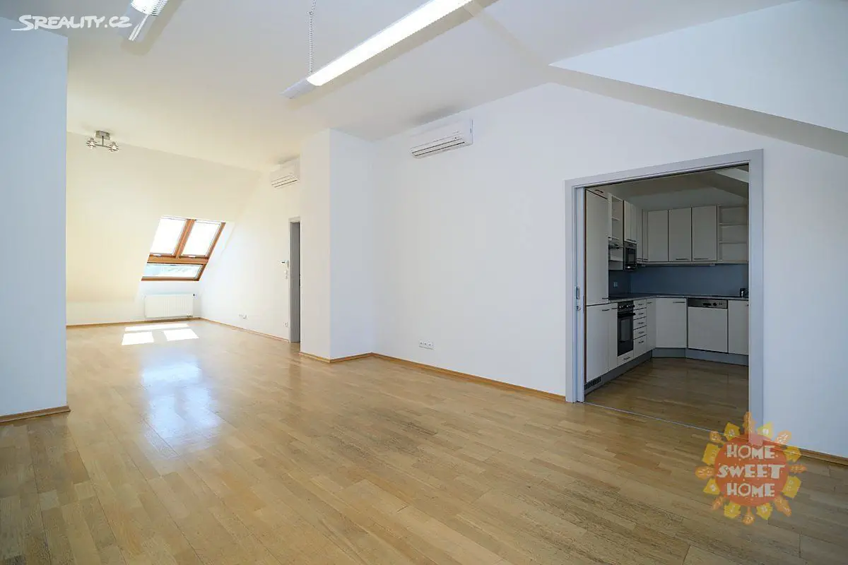 Pronájem bytu 3+1 129 m² (Loft), Štefánikova, Praha 5 - Smíchov