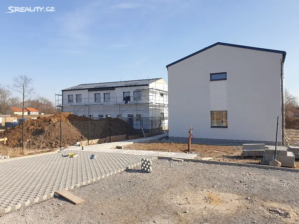 Pronájem bytu 3+kk 89 m² (Mezonet), Otakara Kádnera, Úhonice