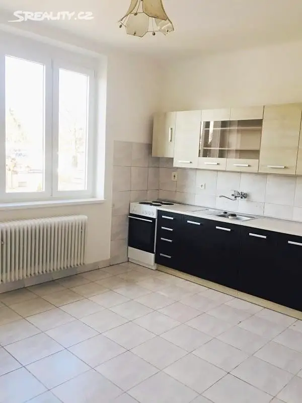 Pronájem bytu 4+1 130 m², Masarykova, Rudná