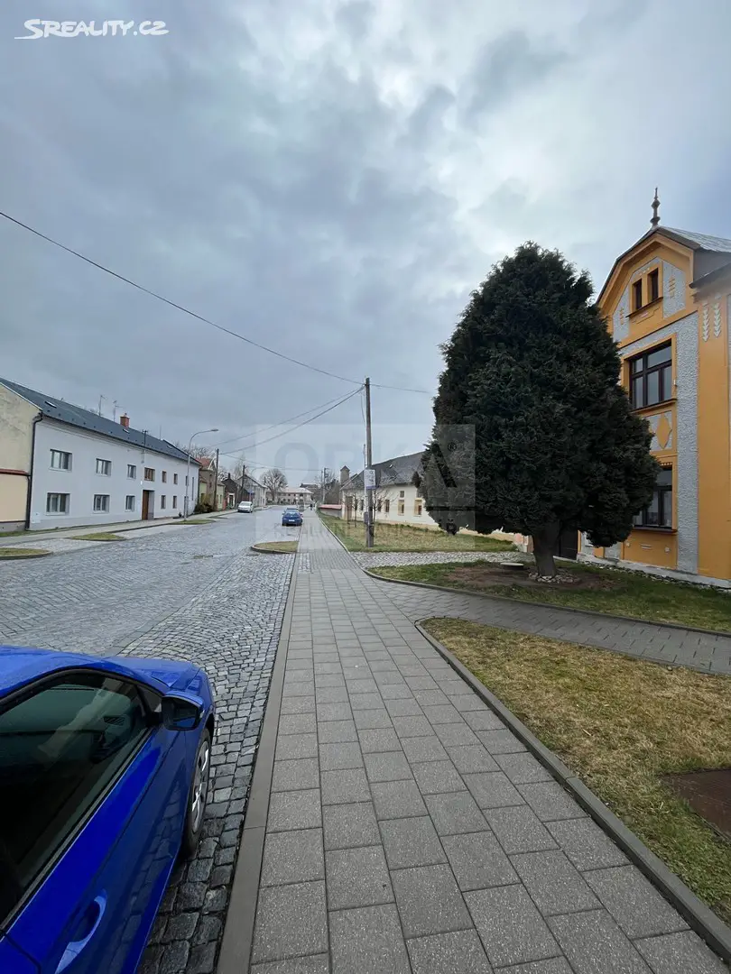 Prodej  stavebního pozemku 800 m², Cholina, okres Olomouc