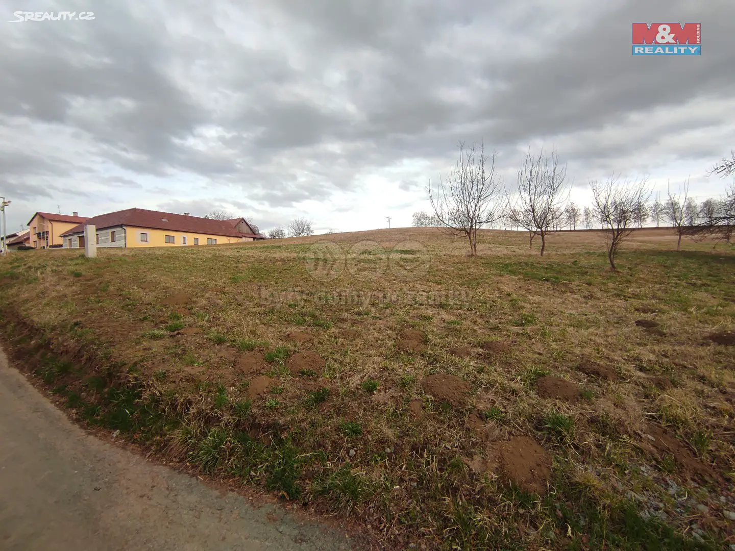 Prodej  stavebního pozemku 1 000 m², Ústí, okres Přerov
