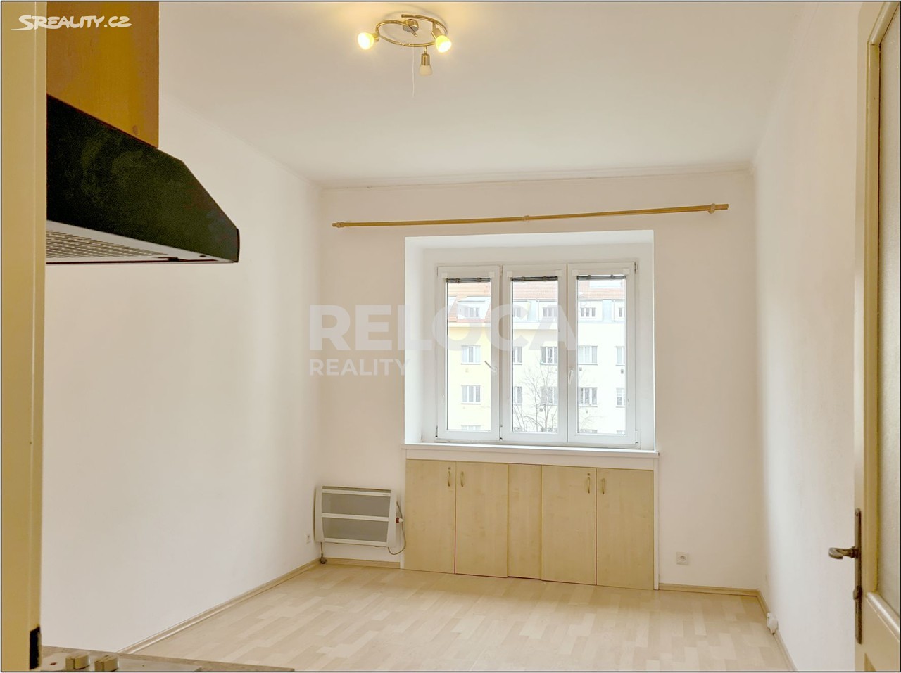 Pronájem bytu 1+kk 23 m², Žateckých, Praha 4 - Nusle