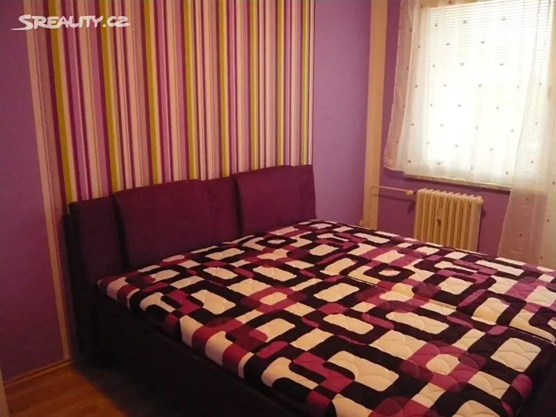 Pronájem bytu 3+1 74 m², Černá, Opava - Opava (nečleněná část města)