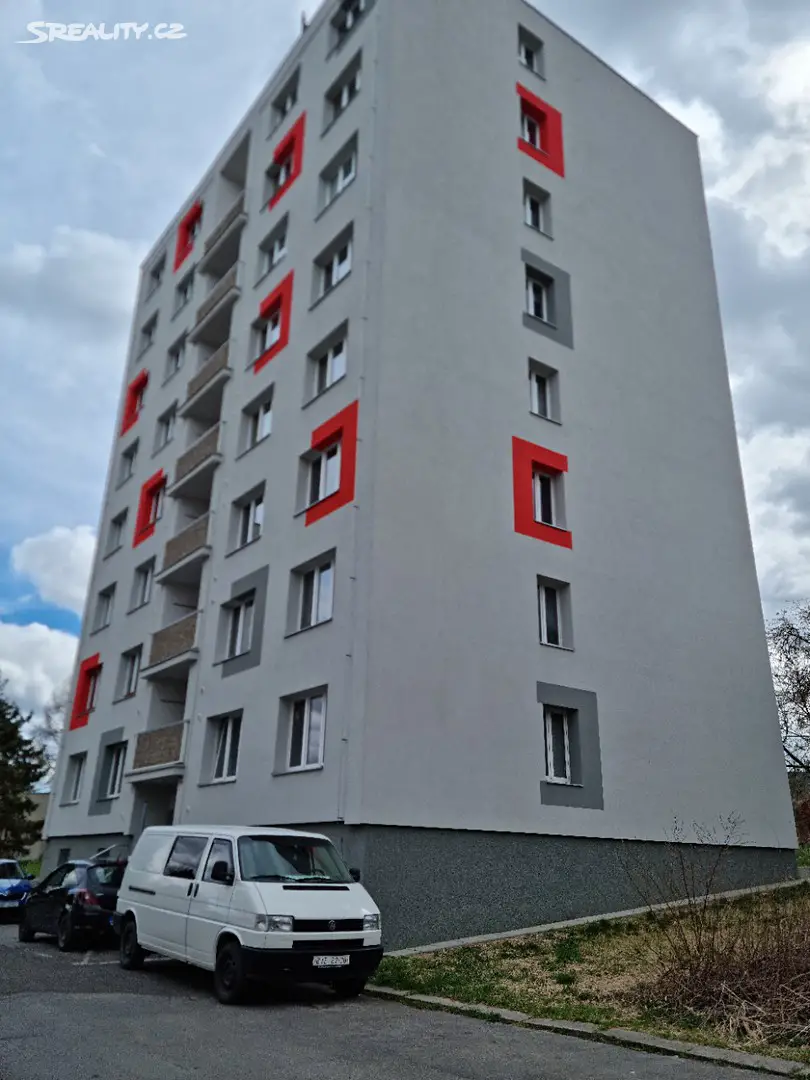 Prodej bytu 1+1 35 m², Dlouhá, Kladno - Kročehlavy