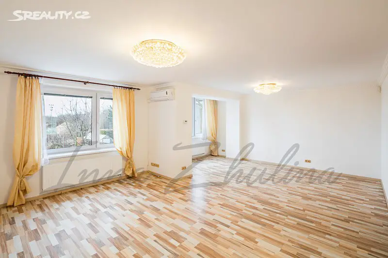 Prodej  rodinného domu 243 m², pozemek 392 m², K Jezeru, Praha