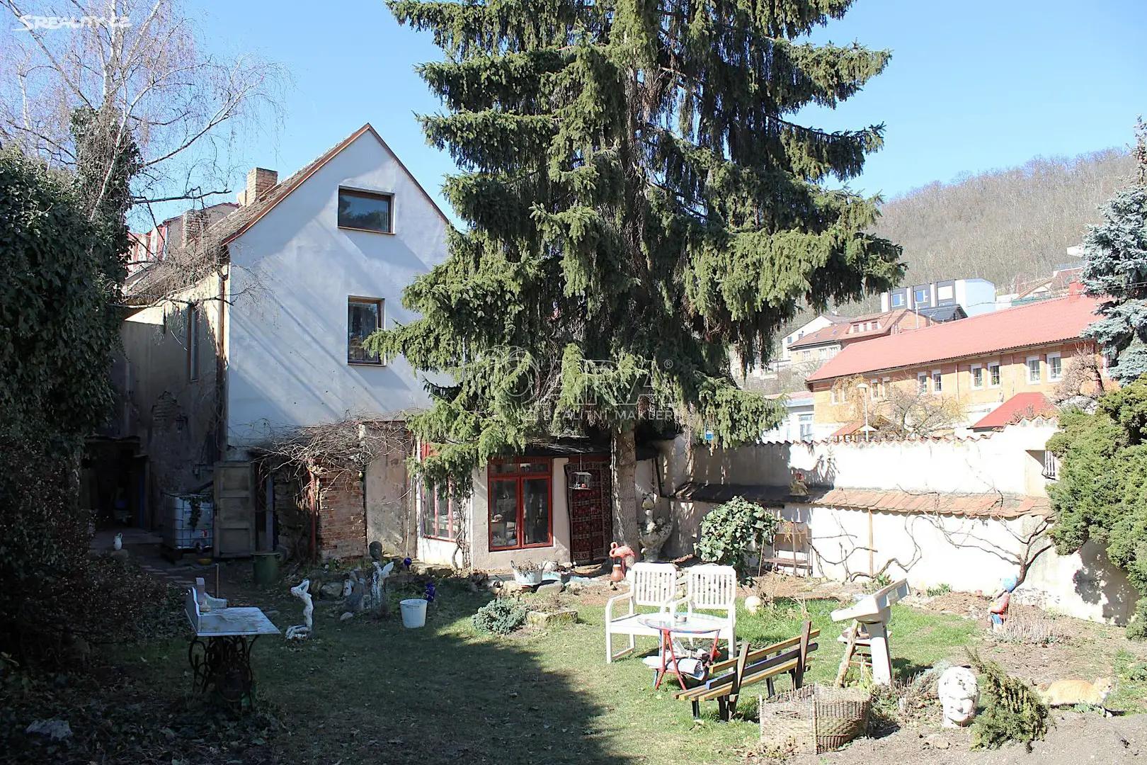 Prodej  rodinného domu 269 m², pozemek 426 m², Starochuchelská, Praha 5 - Velká Chuchle