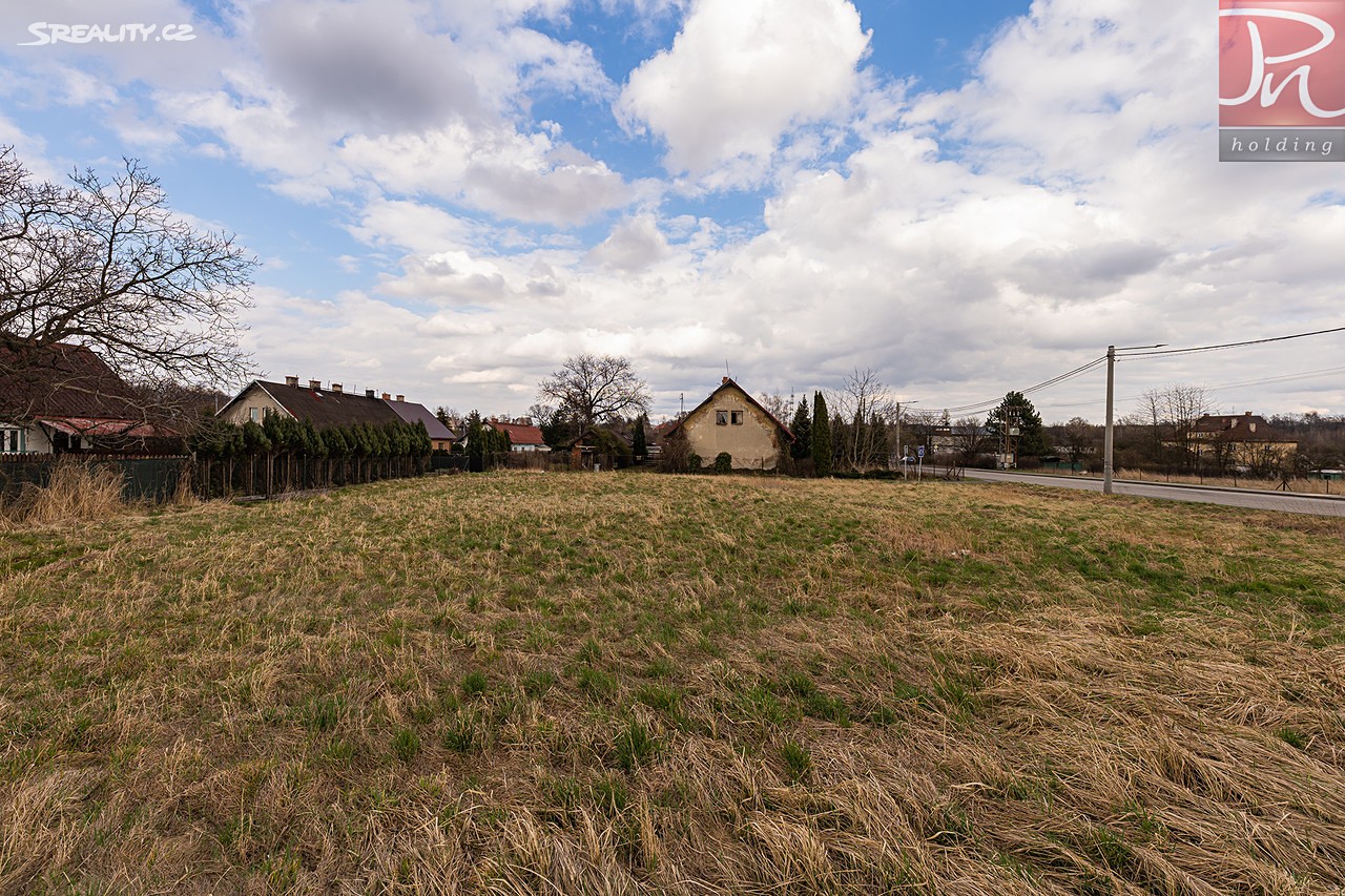 Prodej  stavebního pozemku 2 500 m², Modrá, Petřvald