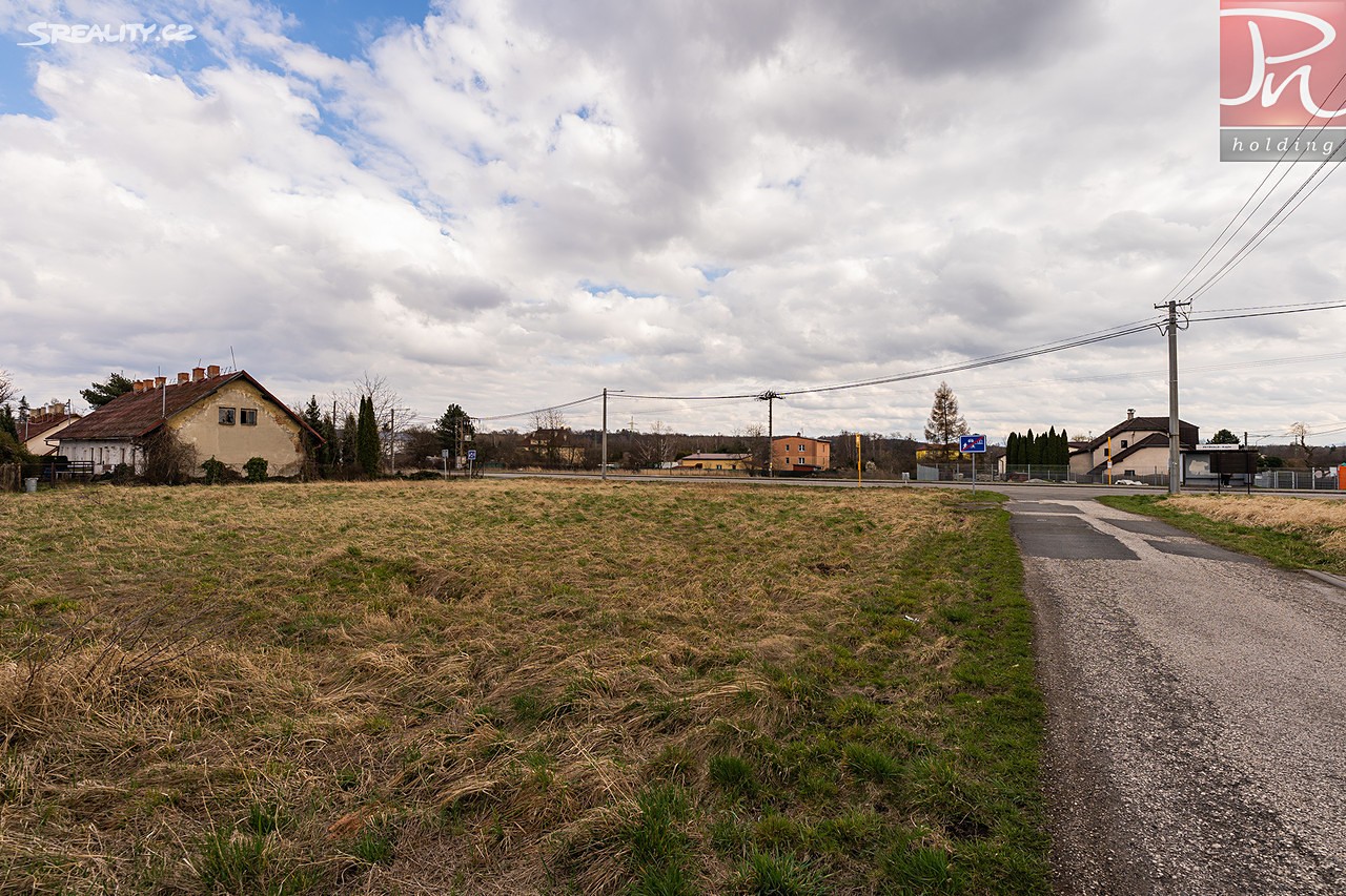 Prodej  stavebního pozemku 2 500 m², Modrá, Petřvald