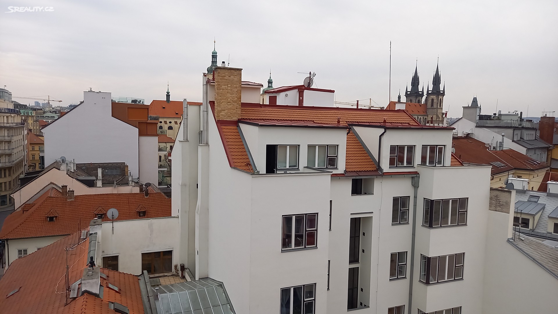 Pronájem bytu 3+1 81 m² (Podkrovní), Dlouhá, Praha 1 - Staré Město