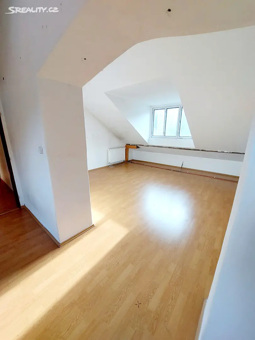 Prodej bytu 2+1 77 m², Na Neklance, Praha 5 - Smíchov