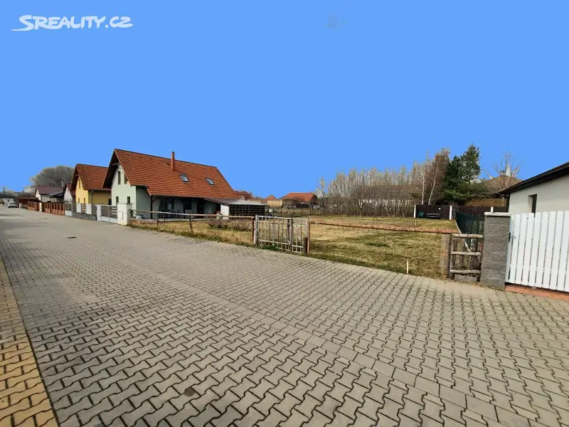 Prodej  stavebního pozemku 600 m², Břežany II, okres Kolín