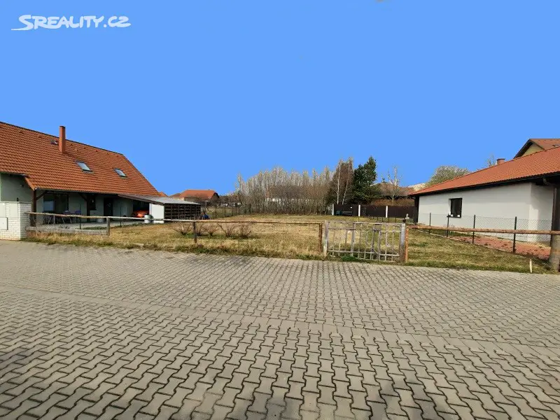 Prodej  stavebního pozemku 600 m², Břežany II, okres Kolín
