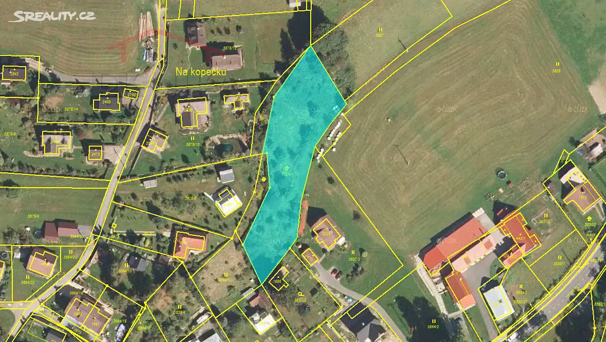 Prodej  stavebního pozemku 2 642 m², Velké Karlovice, okres Vsetín