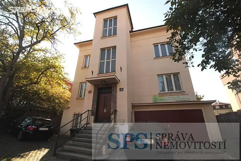 Pronájem bytu 5+1 154 m², V Holešovičkách, Praha 8 - Libeň