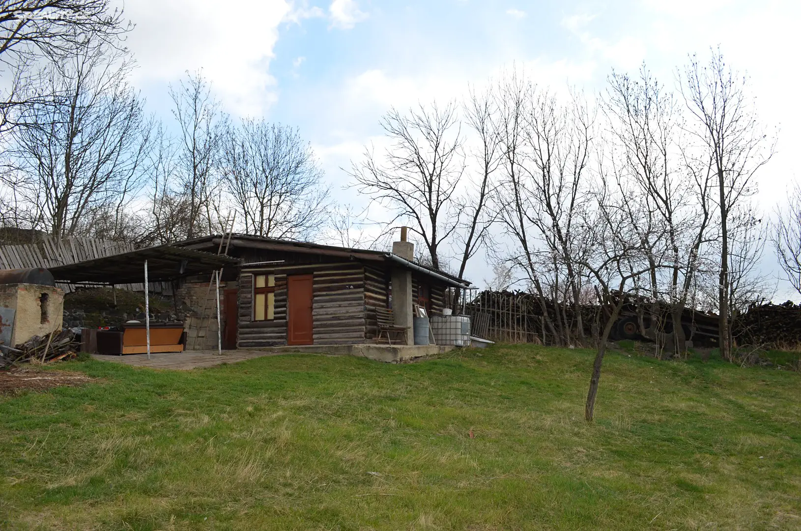 Prodej  chaty 30 m², pozemek 2 877 m², Klapý, okres Litoměřice