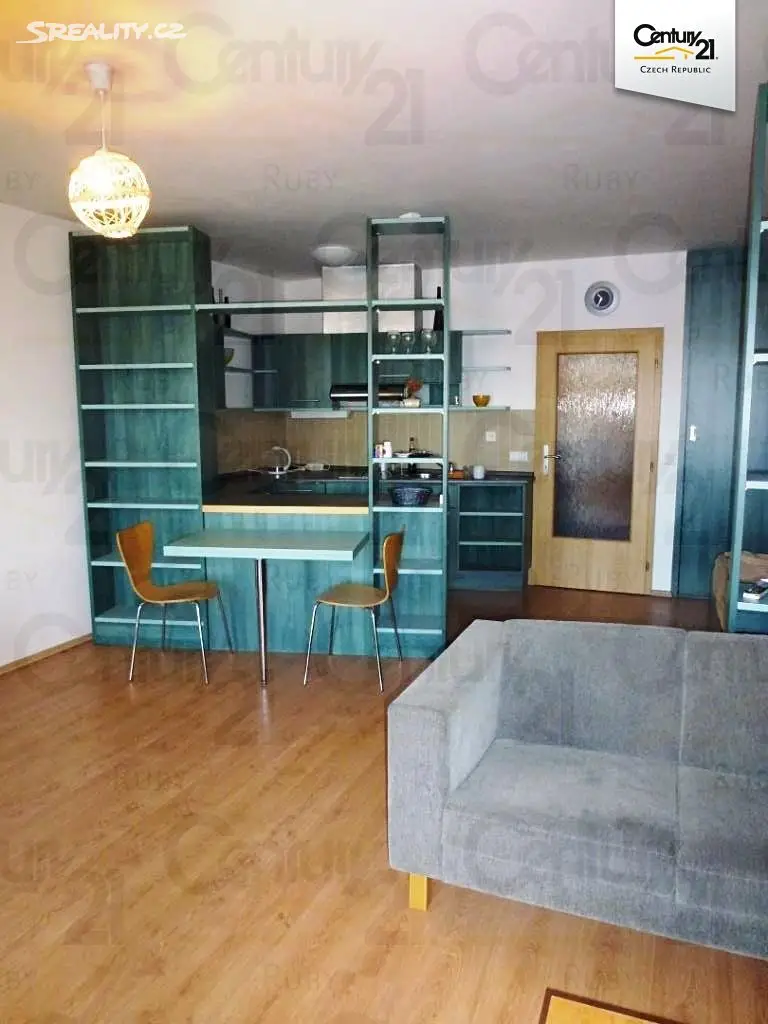 Pronájem bytu 1+kk 45 m², Kostomlatská, Praha 9 - Letňany