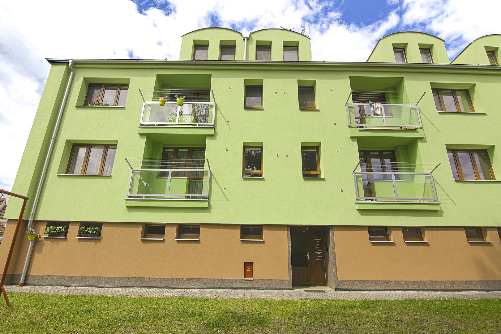 Pronájem bytu 1+kk 30 m² (Podkrovní), Šmeralova, Třeboň - Třeboň II
