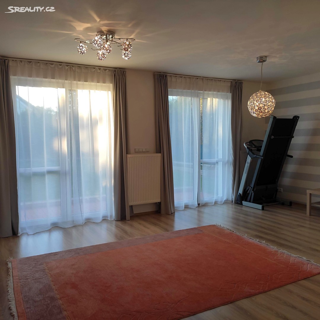 Prodej  rodinného domu 170 m², pozemek 785 m², Bašť, okres Praha-východ
