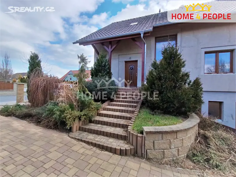 Prodej  rodinného domu 240 m², pozemek 929 m², Kosmova, Louny