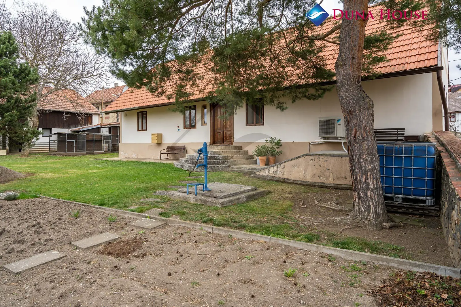 Prodej  rodinného domu 106 m², pozemek 1 449 m², Karlštejnská, Liteň - Běleč