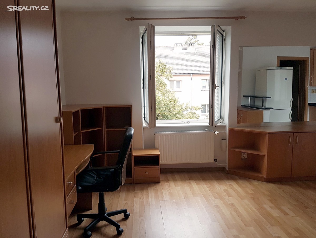 Prodej bytu 1+kk 33 m², Křivoklátská, Praha 9 - Letňany