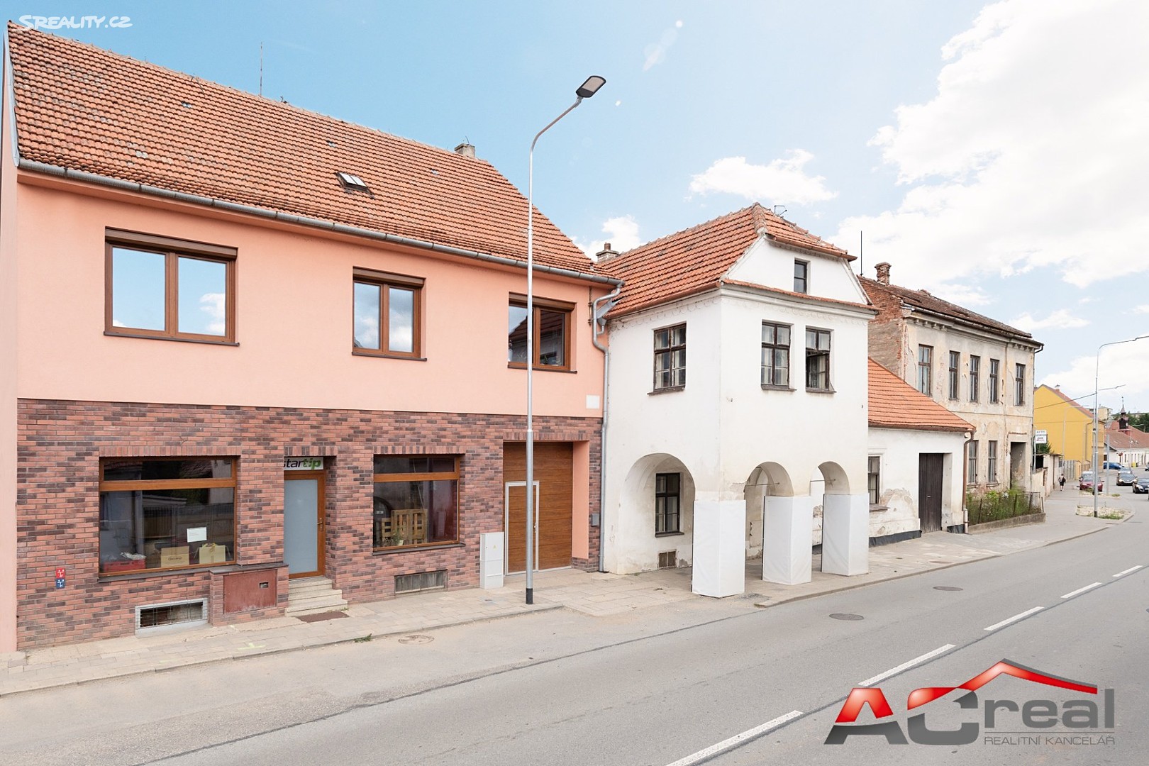 Prodej  rodinného domu 280 m², pozemek 573 m², Brno, okres Brno-město