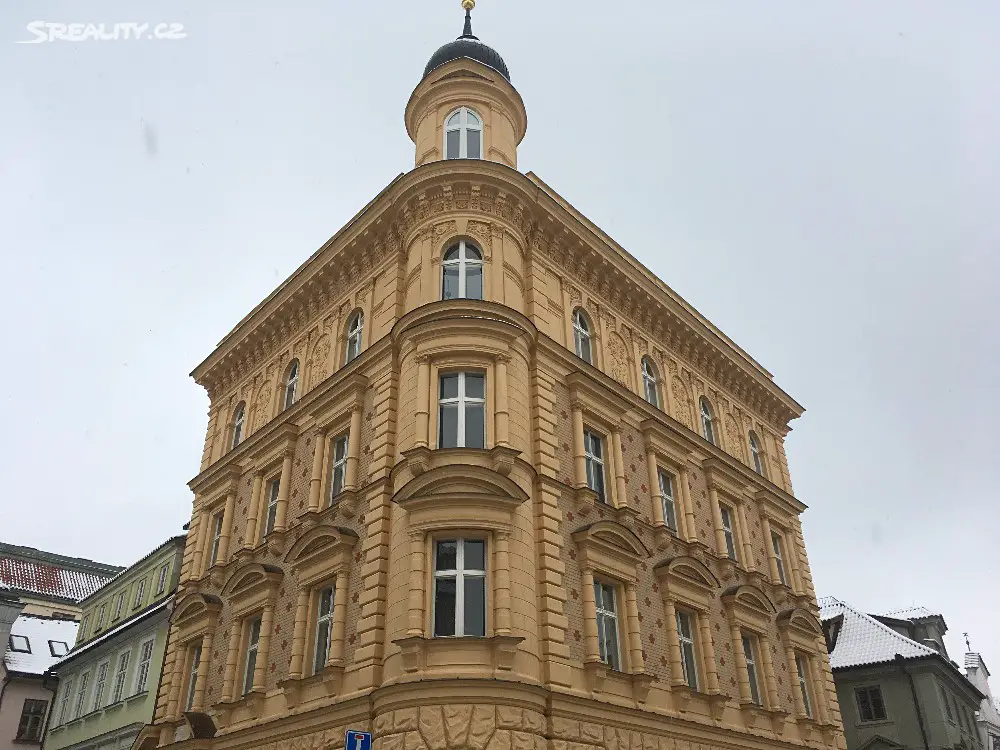 Prodej bytu 6 pokojů a více 180 m², Dražického náměstí, Praha 1 - Malá Strana