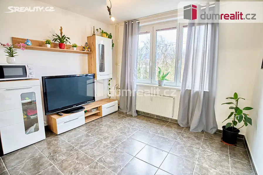 Prodej bytu 1+1 46 m², Lomená, Karlovy Vary - Bohatice
