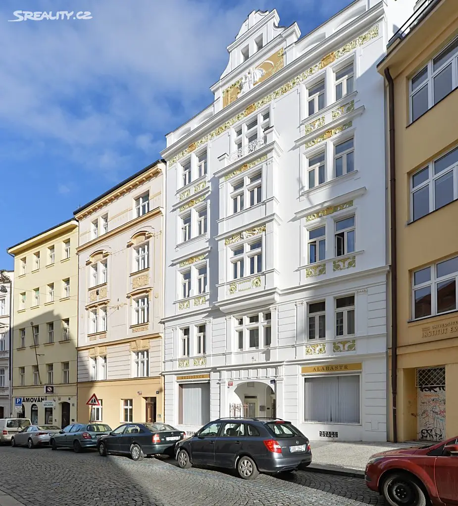 Prodej bytu 2+kk 37 m², Školská, Praha 1 - Nové Město
