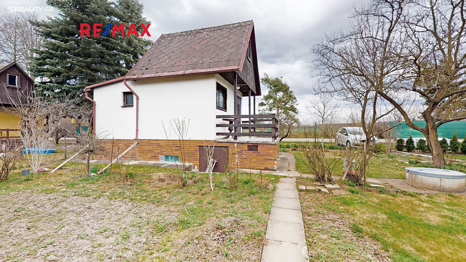 Prodej  chaty 34 m², pozemek 332 m², U obce, Praha 4 - Cholupice