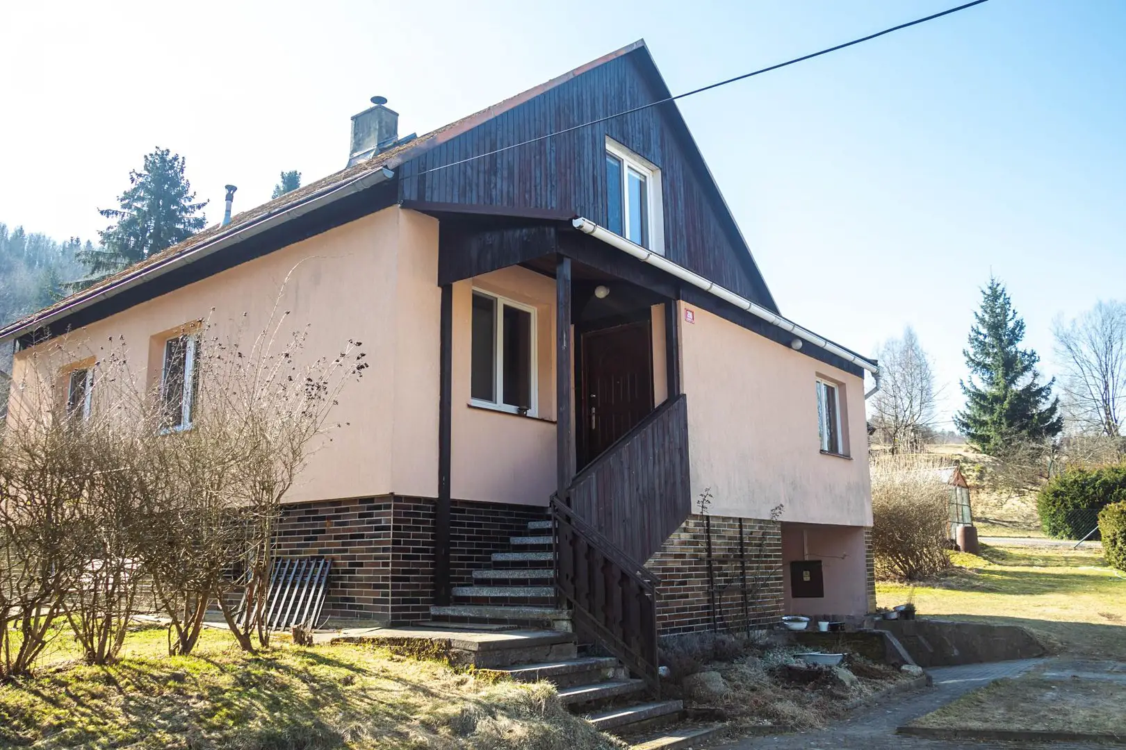 Prodej  rodinného domu 216 m², pozemek 1 416 m², Oldřichov v Hájích, okres Liberec