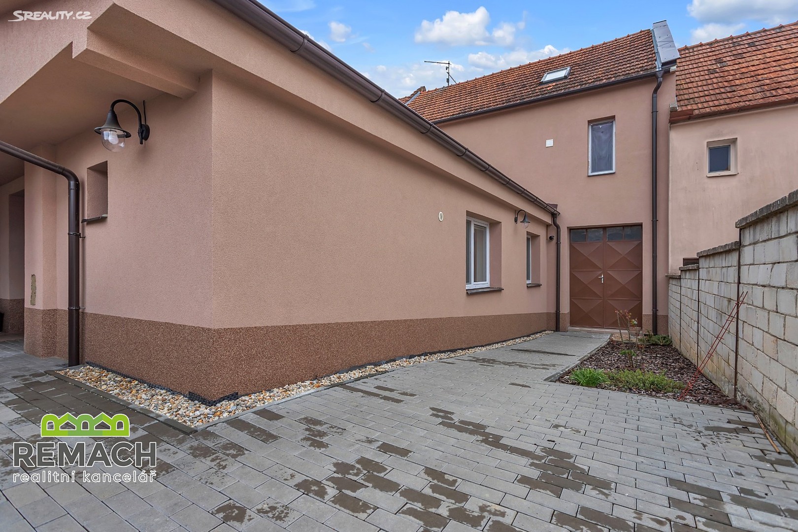 Prodej  rodinného domu 198 m², pozemek 347 m², Popovice, okres Uherské Hradiště