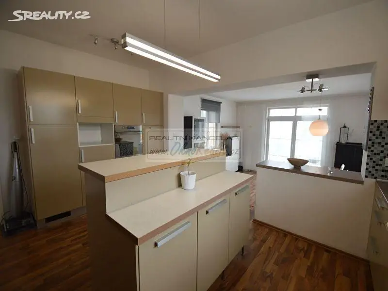 Prodej  rodinného domu 220 m², pozemek 1 200 m², Nová čtvrť, Přerov - Přerov VI-Újezdec