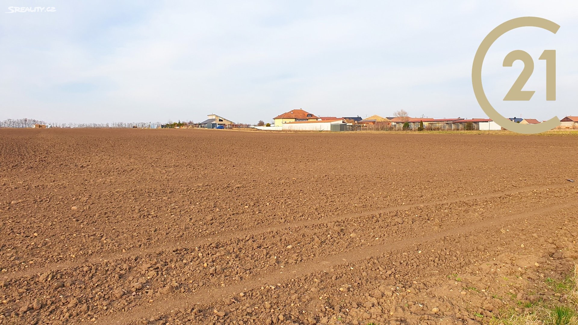 Prodej  stavebního pozemku 4 000 m², Znojmo, okres Znojmo