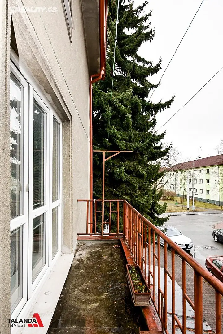 Pronájem bytu 2+1 57 m², Wintrova II, Pardubice - Bílé Předměstí