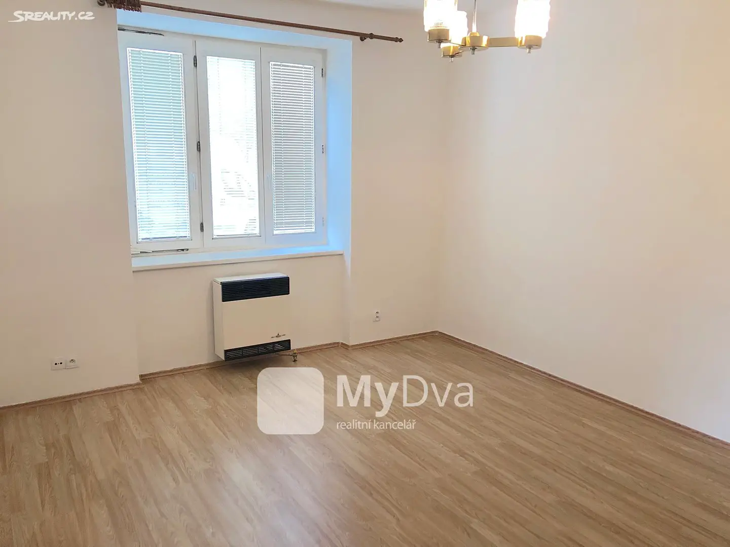 Pronájem bytu 2+1 39 m², Janáčkova, Znojmo