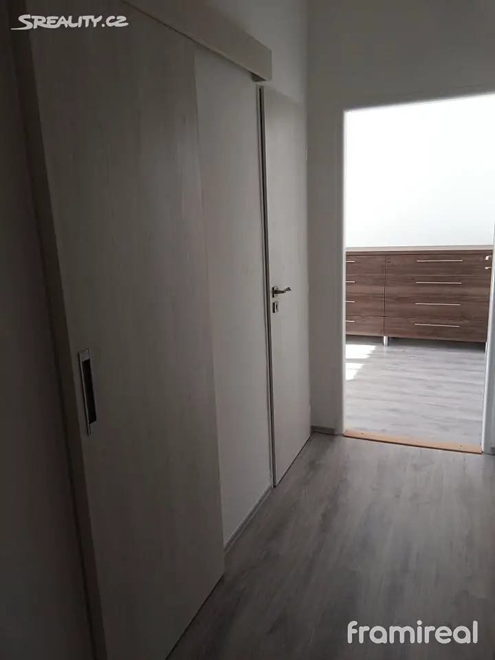 Pronájem bytu 3+1 66 m², Ječná, Brno - Řečkovice