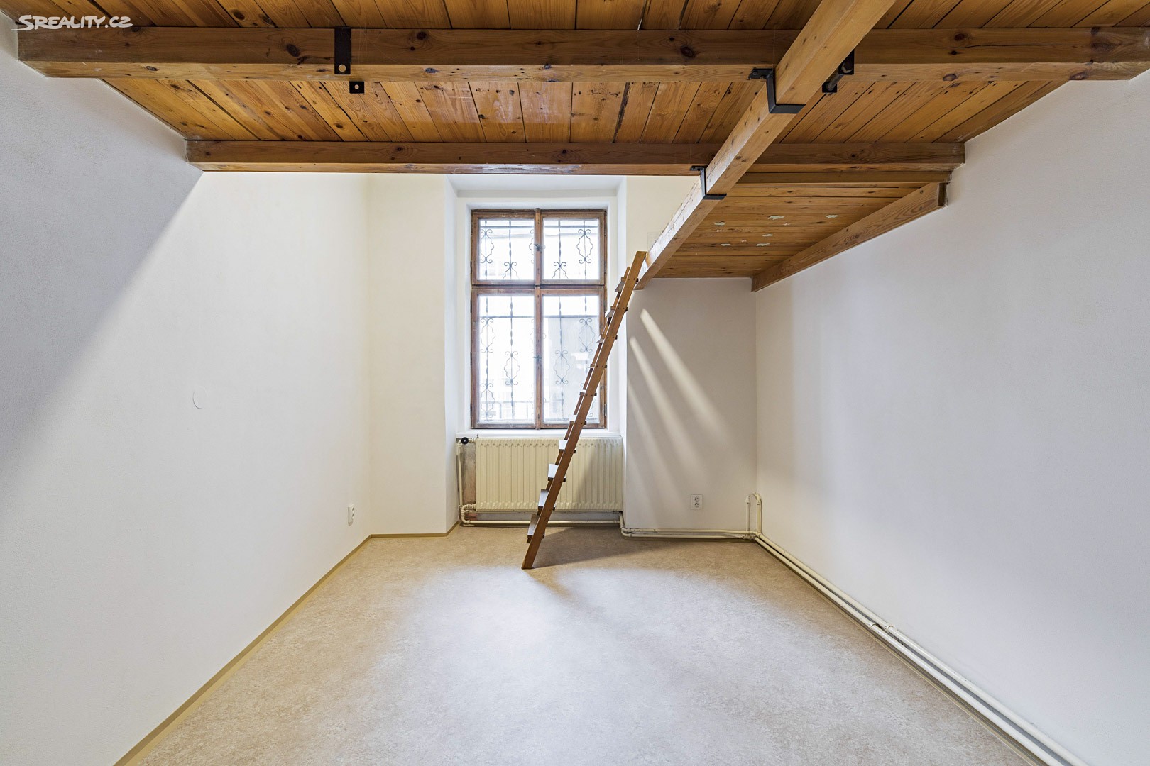 Pronájem bytu 3+1 72 m², Školská, Praha - Nové Město