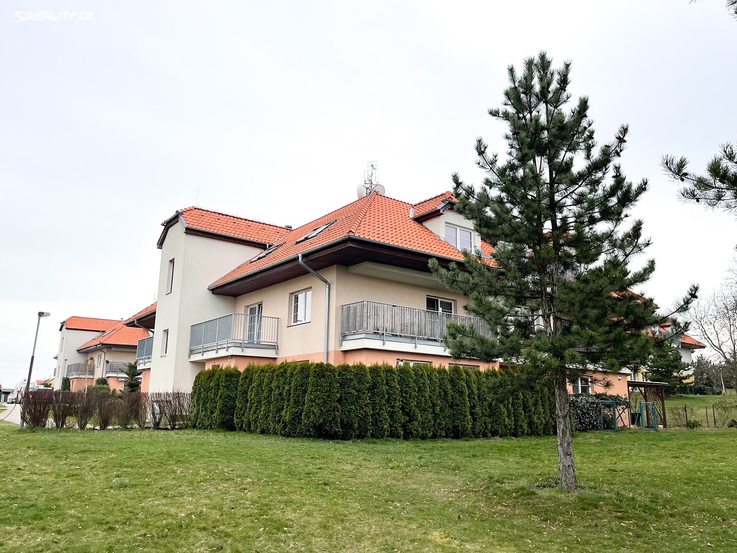 Prodej bytu 1+kk 40 m², Lesní, Holubice - Kozinec
