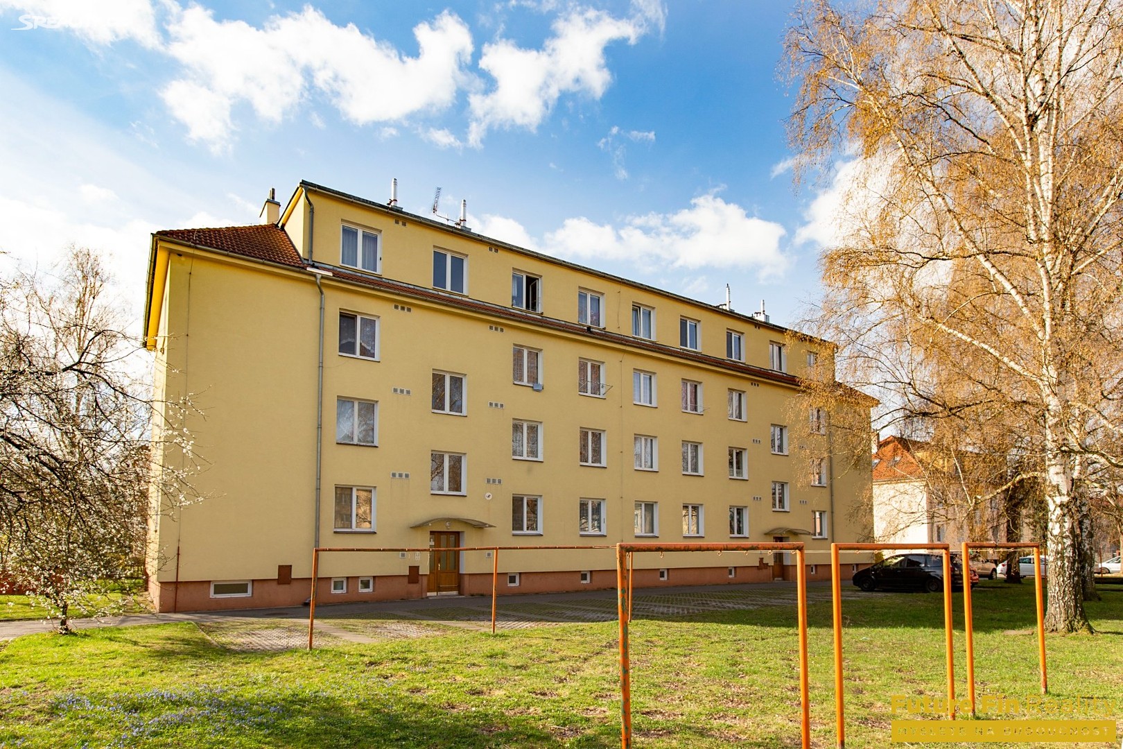 Prodej bytu 3+kk 67 m² (Podkrovní), Sezemická, Pardubice - Bílé Předměstí