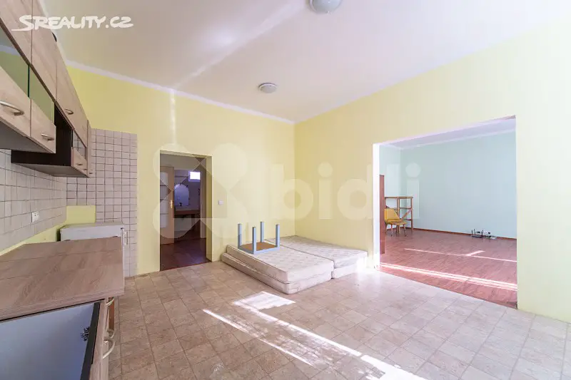 Prodej  rodinného domu 442 m², pozemek 365 m², Kpt. Jaroše, Kraslice