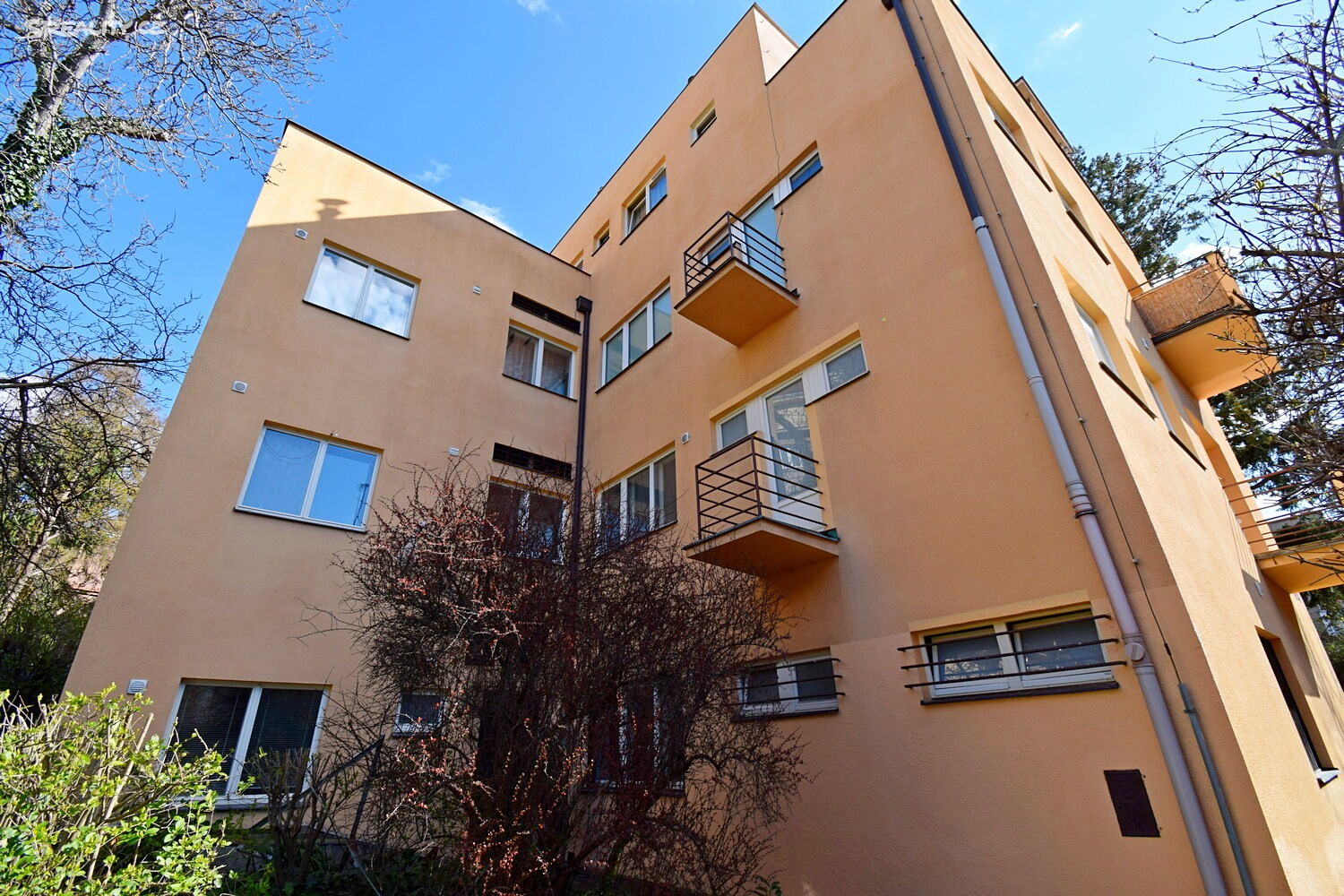 Pronájem bytu 1+1 40 m², Valčíkova, Praha 8 - Libeň