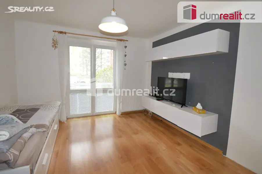 Pronájem bytu 2+1 52 m², Resslova, Lovosice