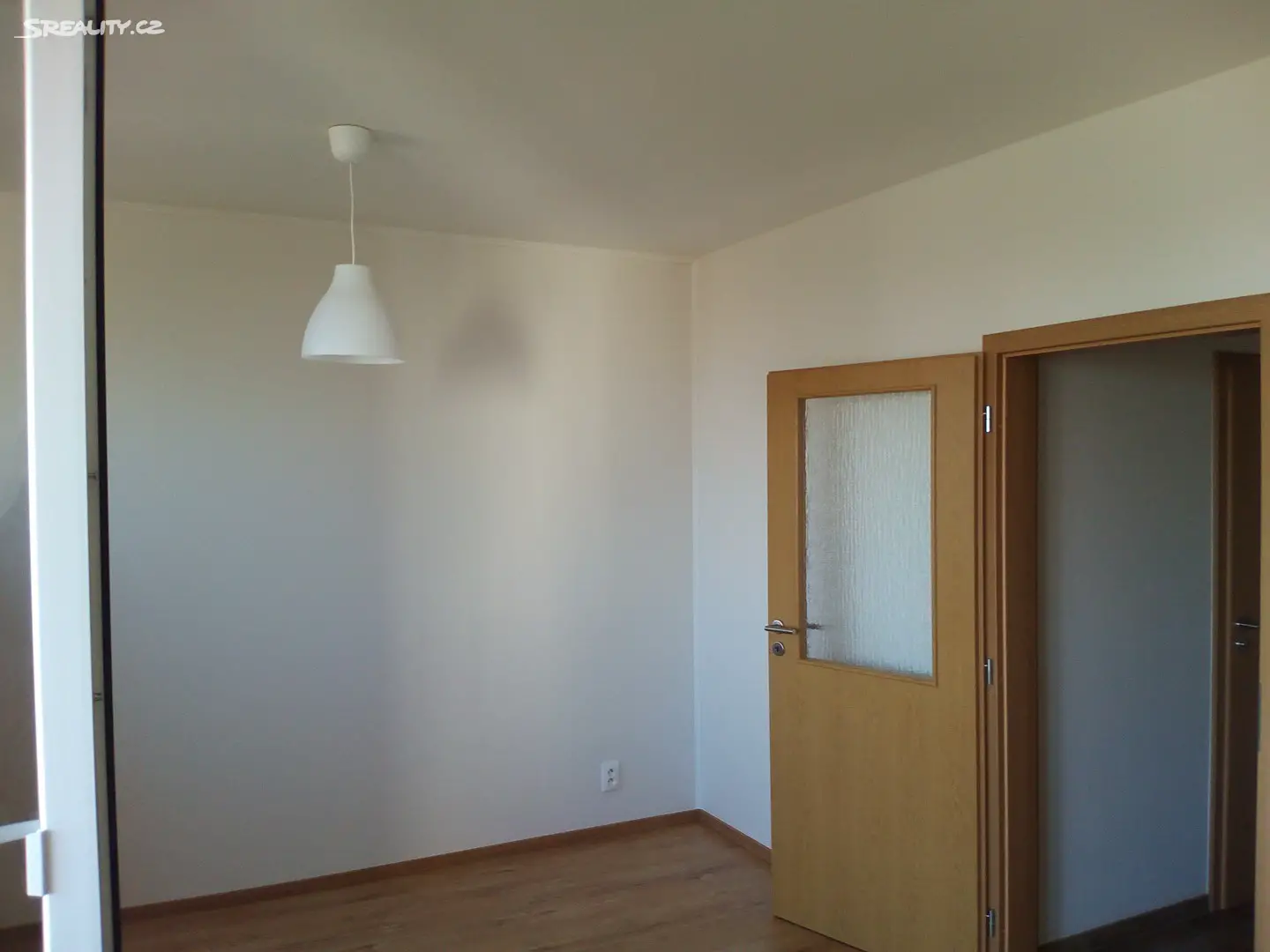 Prodej bytu 1+kk 31 m², V Honech, Klecany