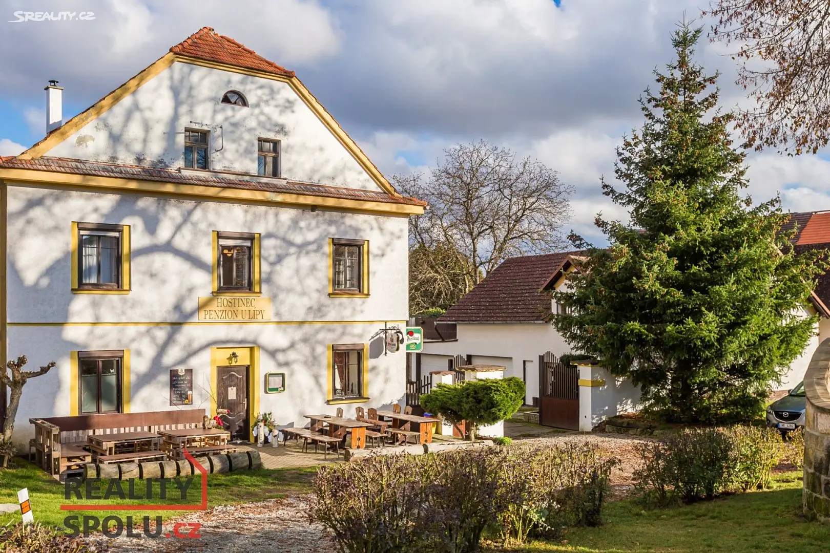 Prodej  rodinného domu 580 m², pozemek 2 046 m², Jestřebí - Pavlovice, okres Česká Lípa