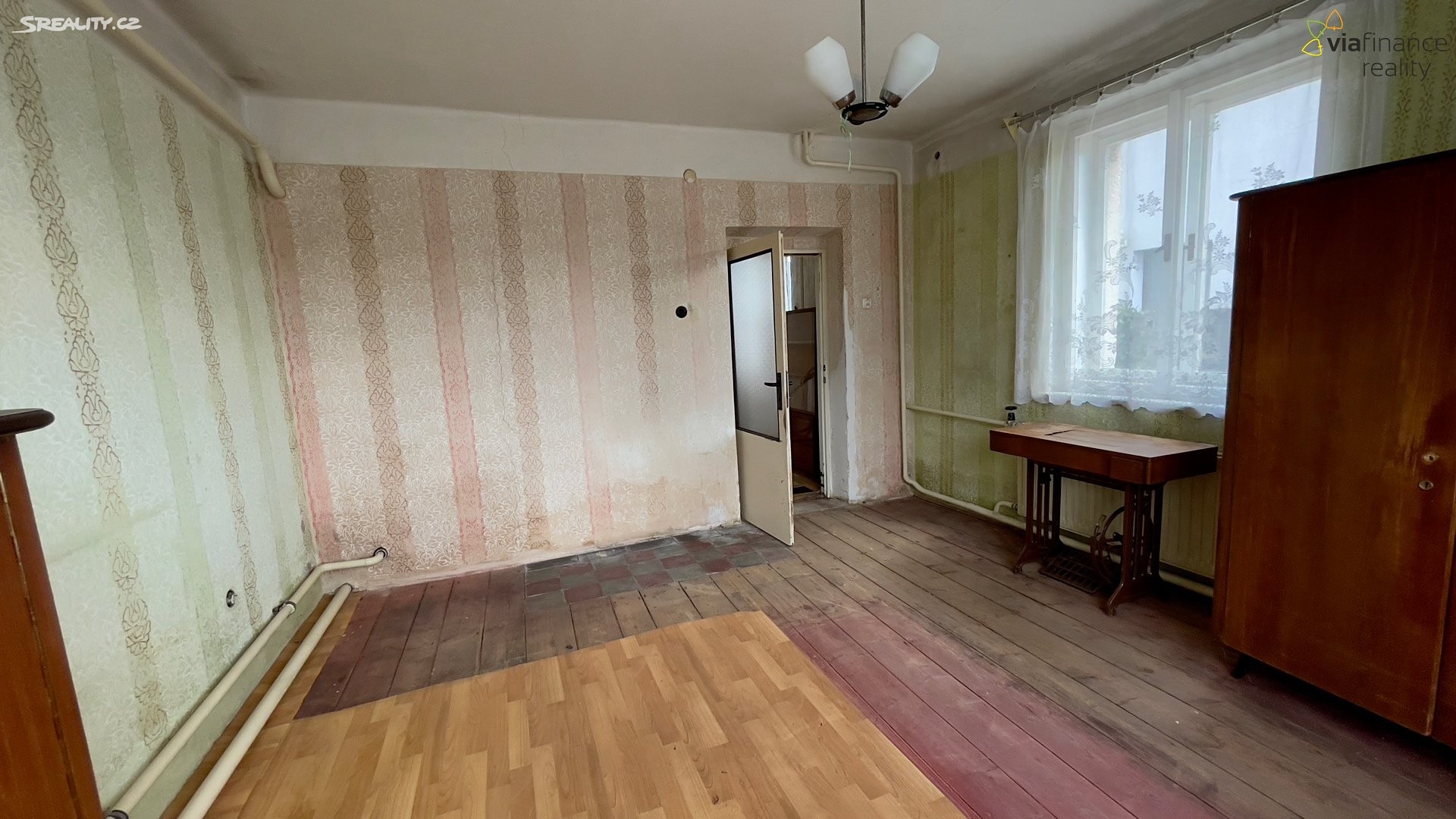 Prodej  rodinného domu 164 m², pozemek 466 m², Sezemice, okres Pardubice