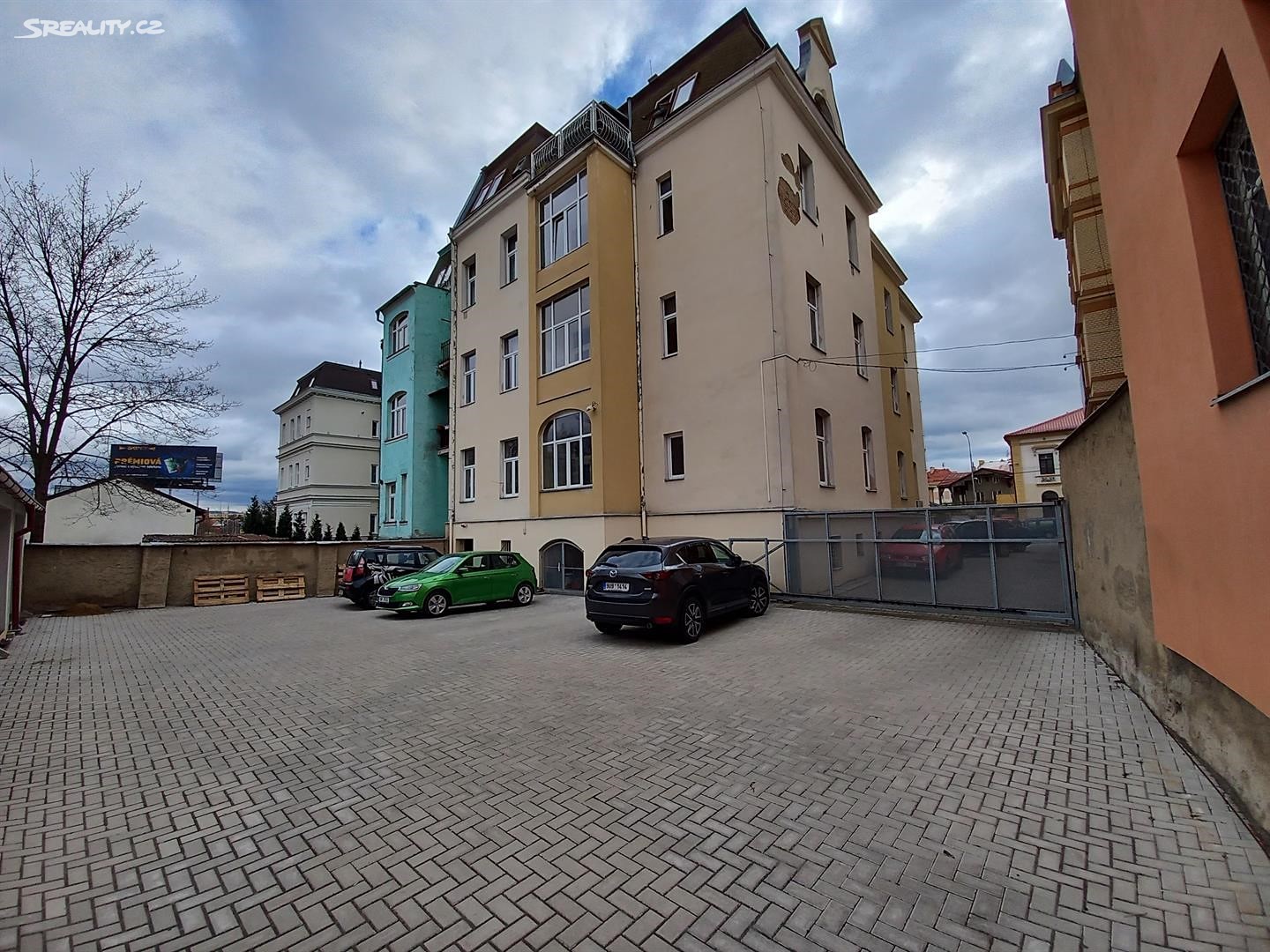 Pronájem bytu 1+1 45 m² (Podkrovní), Teplice, okres Teplice