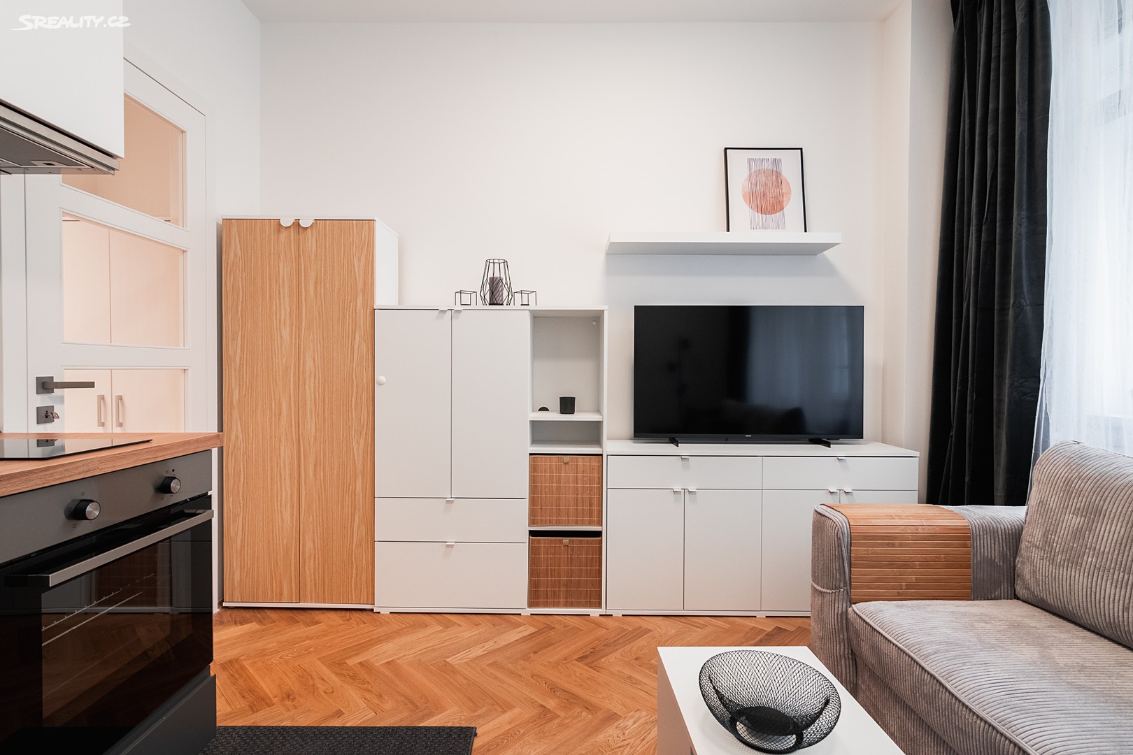 Pronájem bytu 1+kk 23 m², Pplk. Sochora, Praha - Holešovice